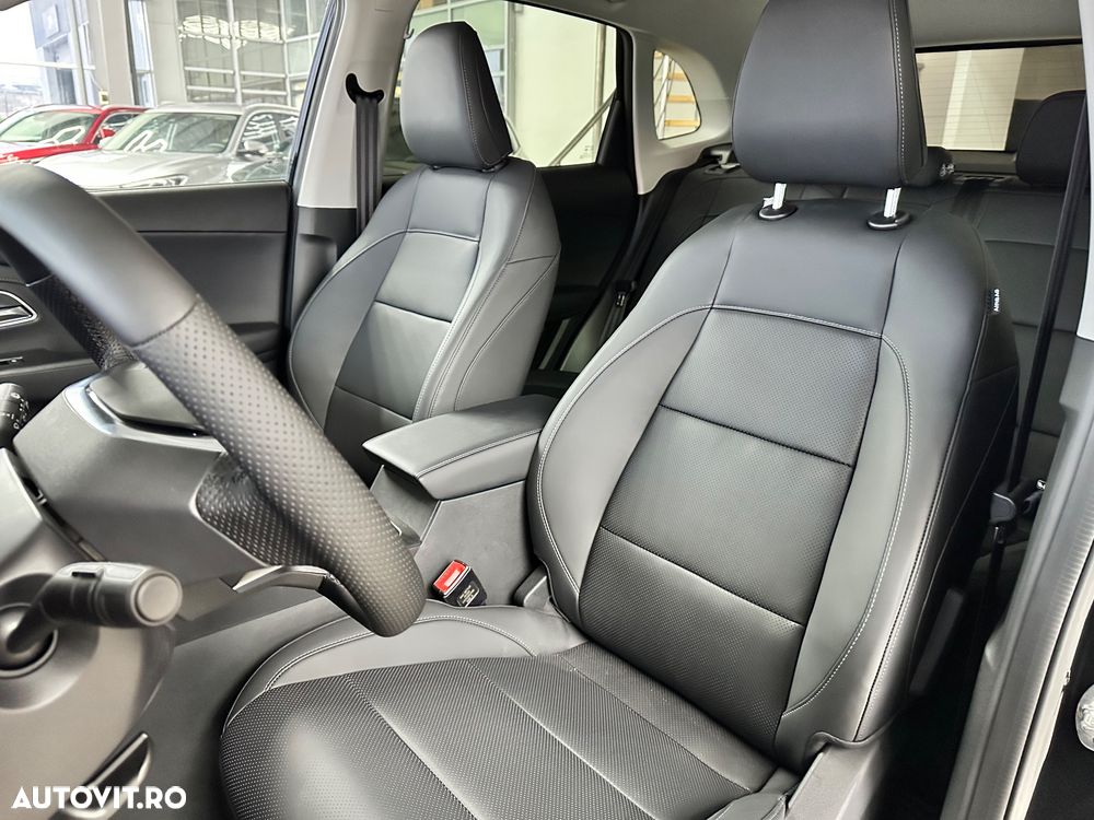 MG ZS HEV 1.5 GSI AT Exclusive - 13