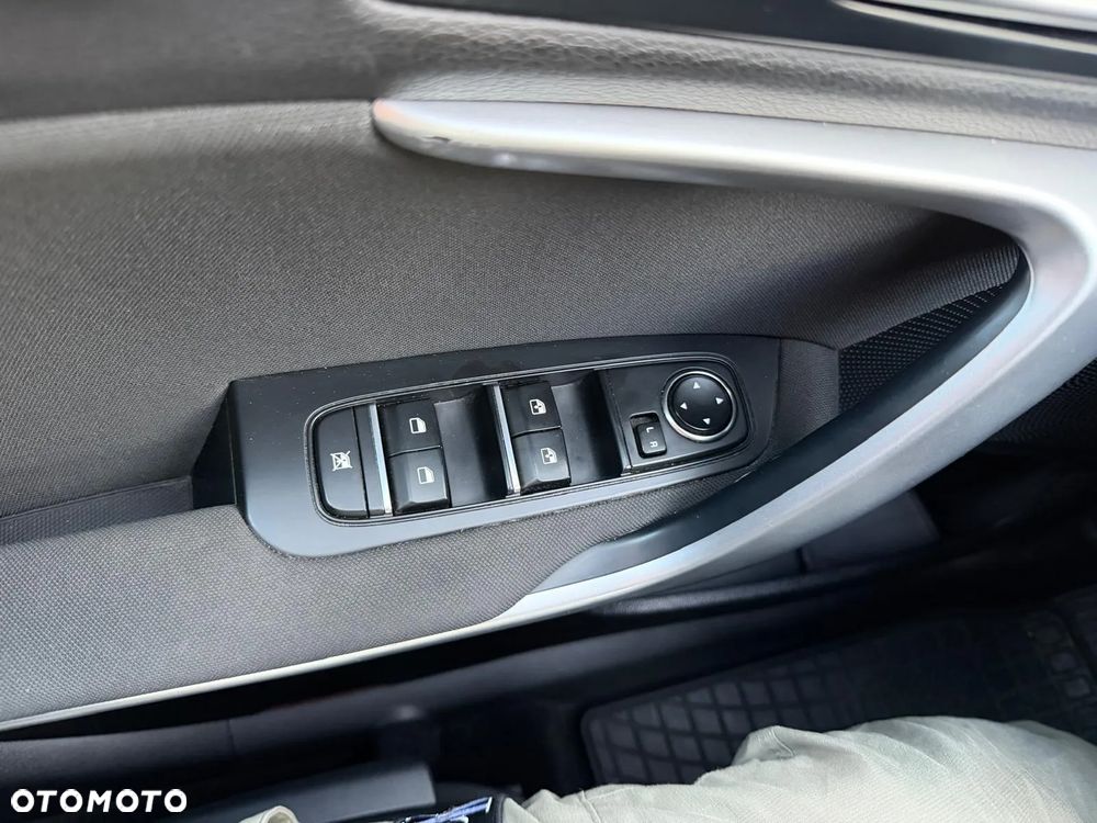 Kia Ceed 1.5 T-GDI M DCT - 25