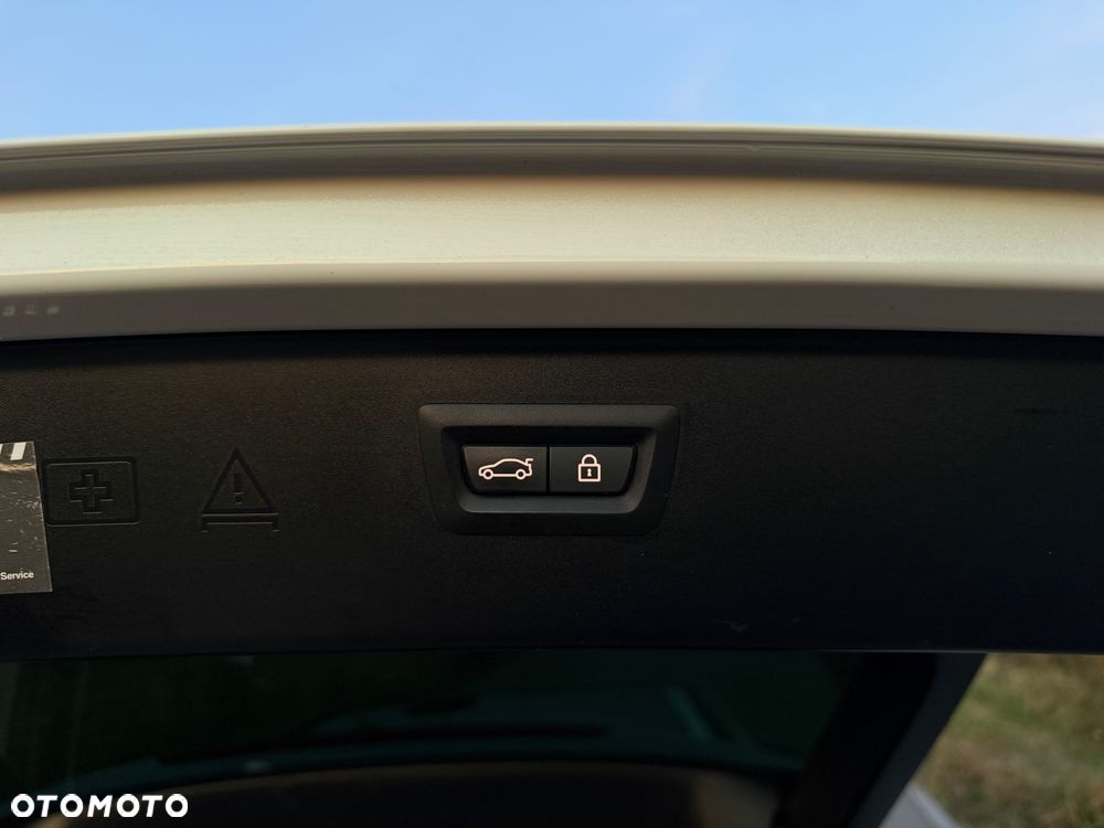BMW Seria 5 535i xDrive - 16