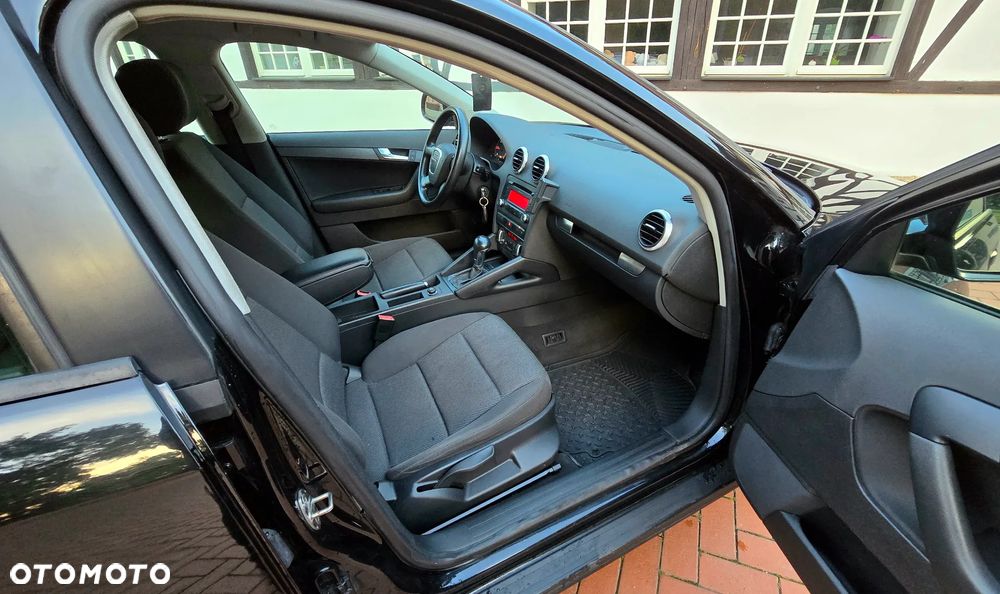 Audi A3 Sportback - 6