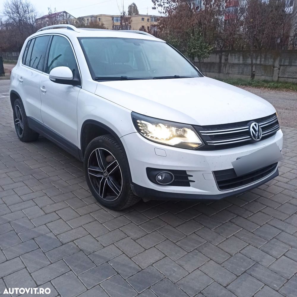 Volkswagen Tiguan 2.0 TDI DPF BlueMotion Technology Exclusive - 5