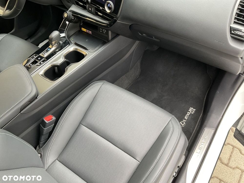 Lexus NX 350h Prestige AWD - 12