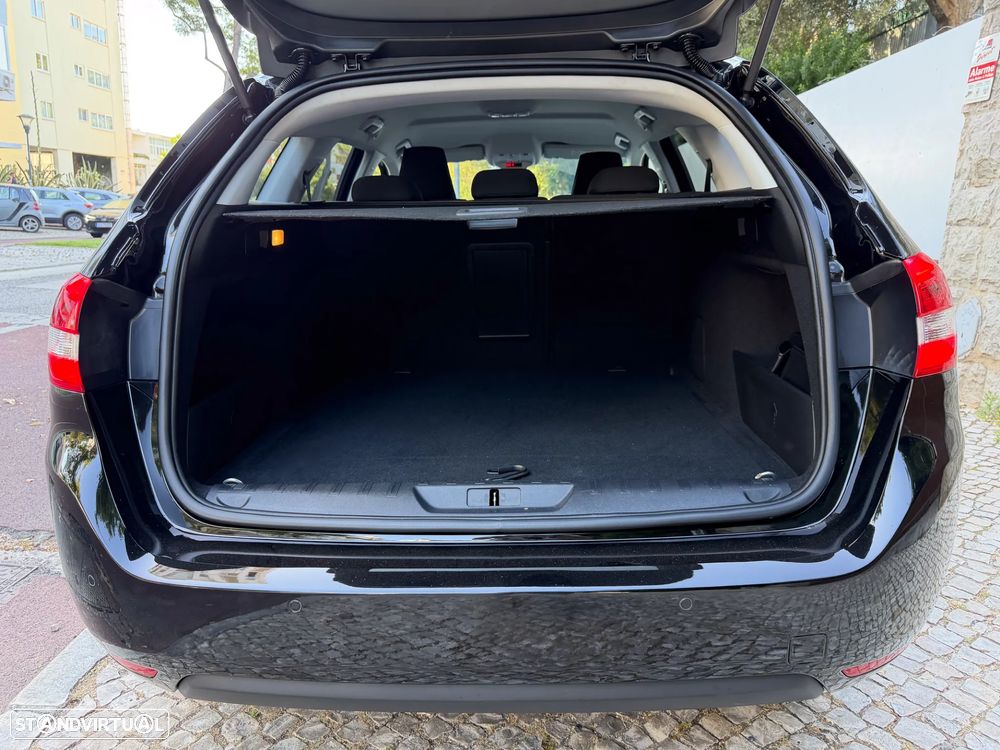 Peugeot 308 SW 1.5 BlueHDi Allure Pack EAT8 - 30