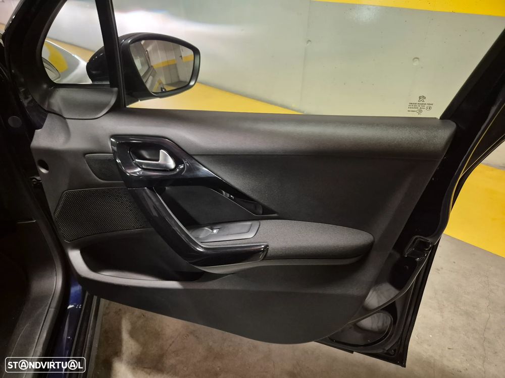 Peugeot 208 1.5 BlueHDi Active Pack - 48