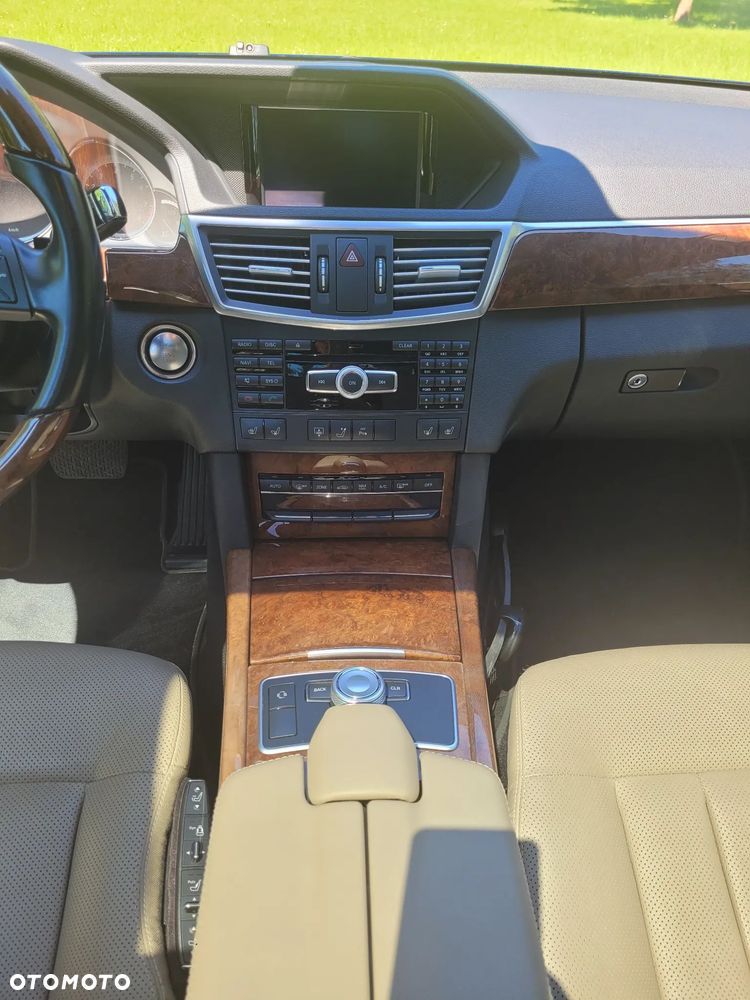 Mercedes-Benz Klasa E - 15