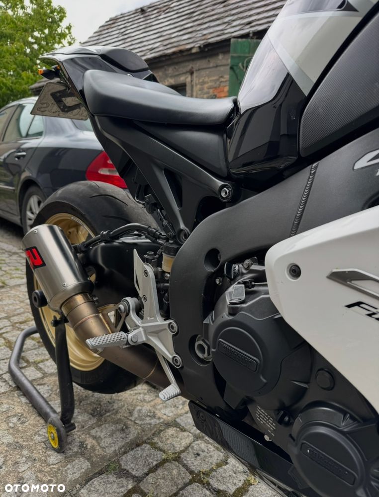 Honda CBR - 6
