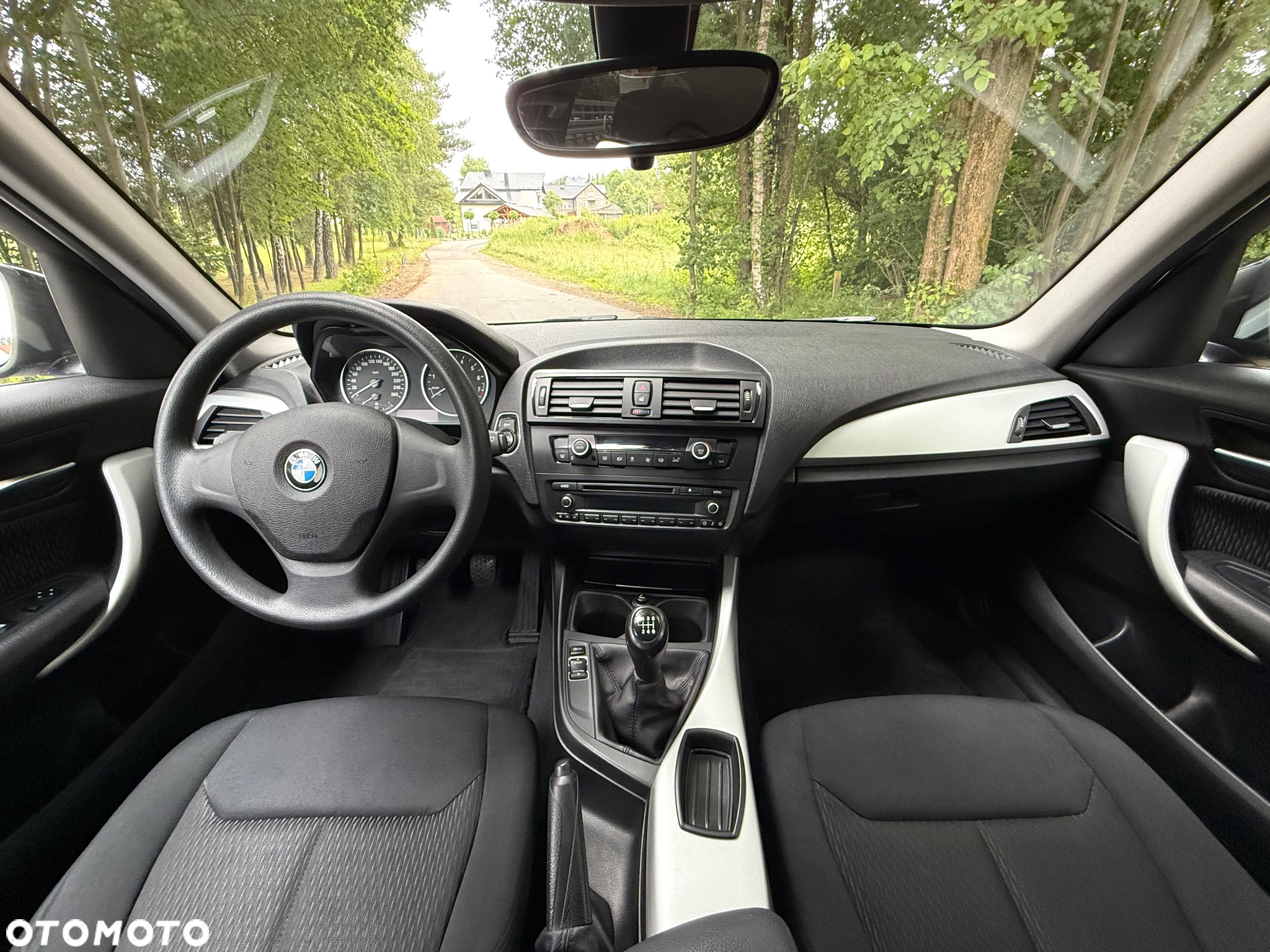BMW Seria 1 116i - 17