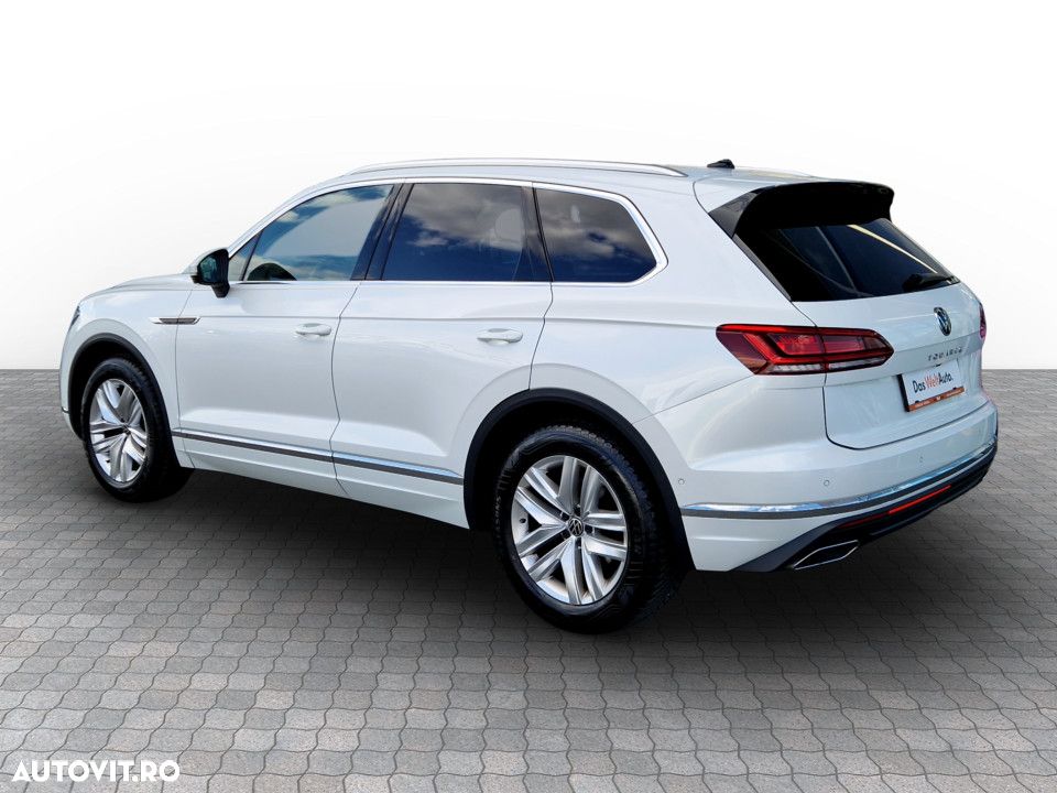 Volkswagen Touareg 2023 photo 3