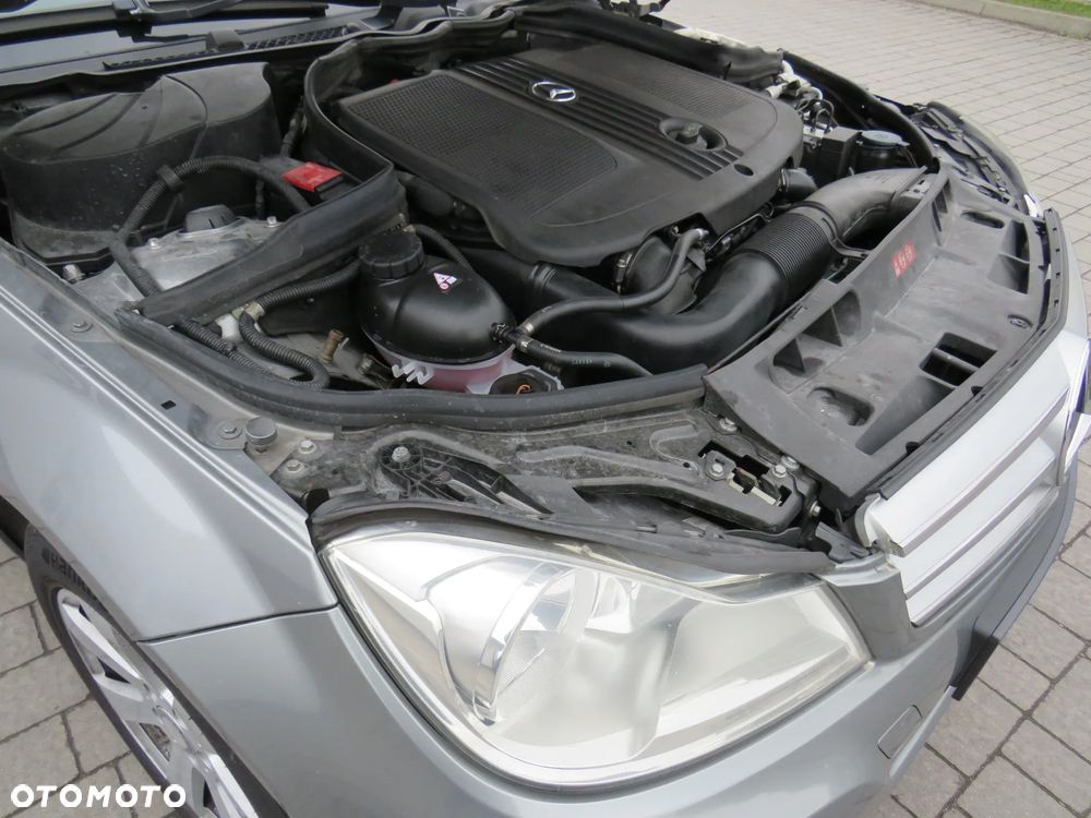 Mercedes-Benz Klasa C 200 CDI DPF BlueEFFICIENCY - 40
