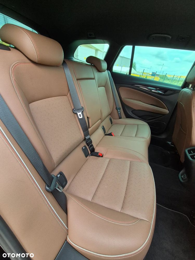 Opel Insignia - 24