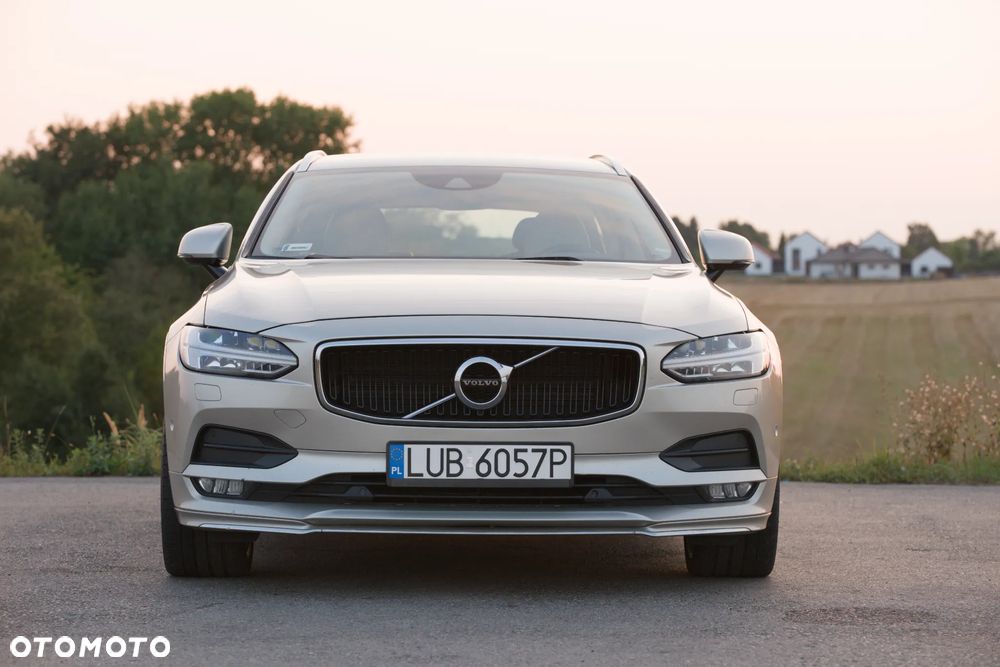 Volvo V90 D5 AWD Momentum - 5