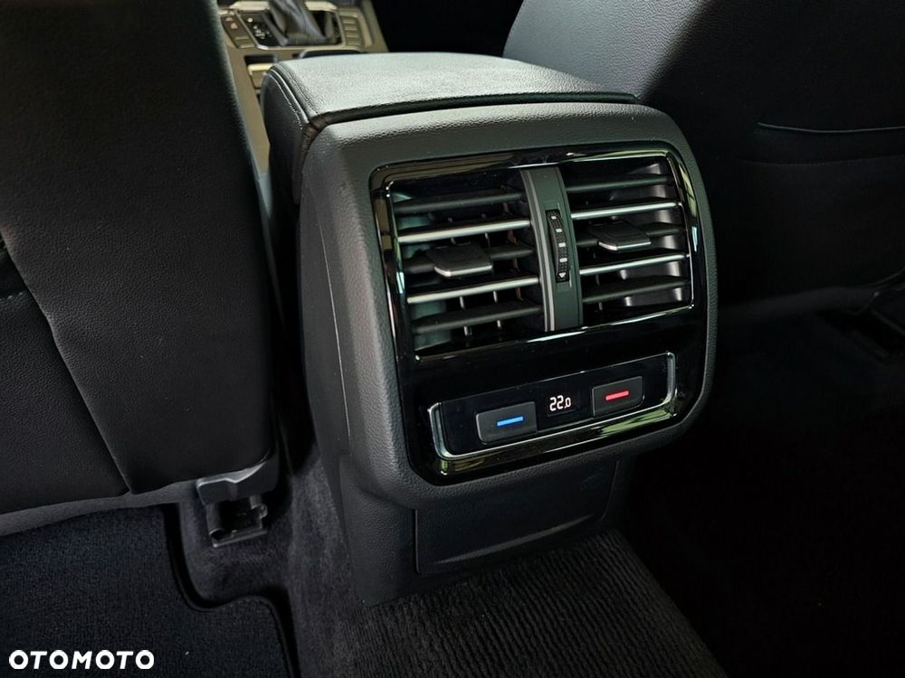 Volkswagen Passat Alltrack 2.0 TDI SCR 4Mot DSG - 36