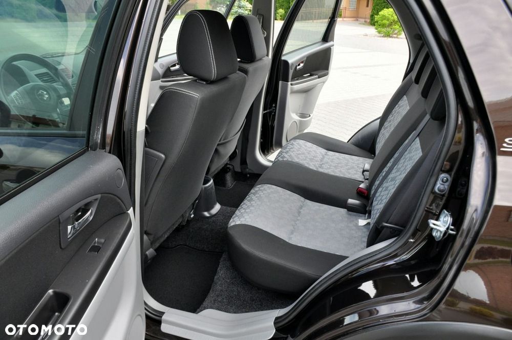 Suzuki SX4 - 21