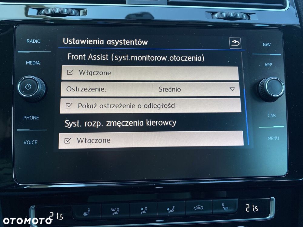 Volkswagen Golf Variant 1.5 TSI BMT Evo Highline DSG - 25