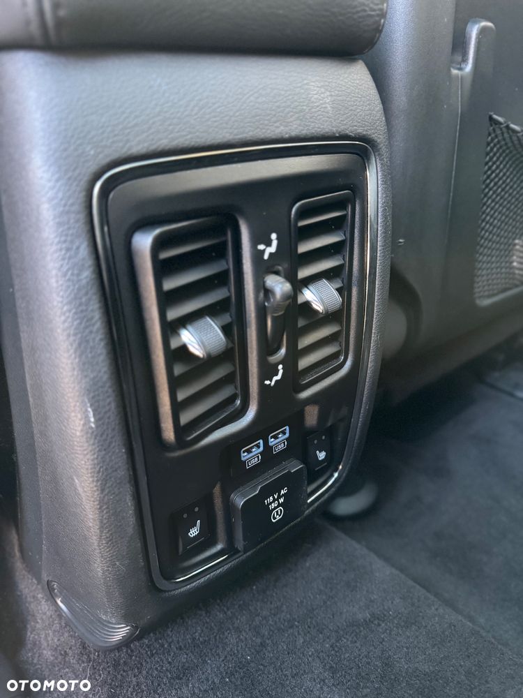 Jeep Grand Cherokee 5.7 V8 HEMI Summit - 16