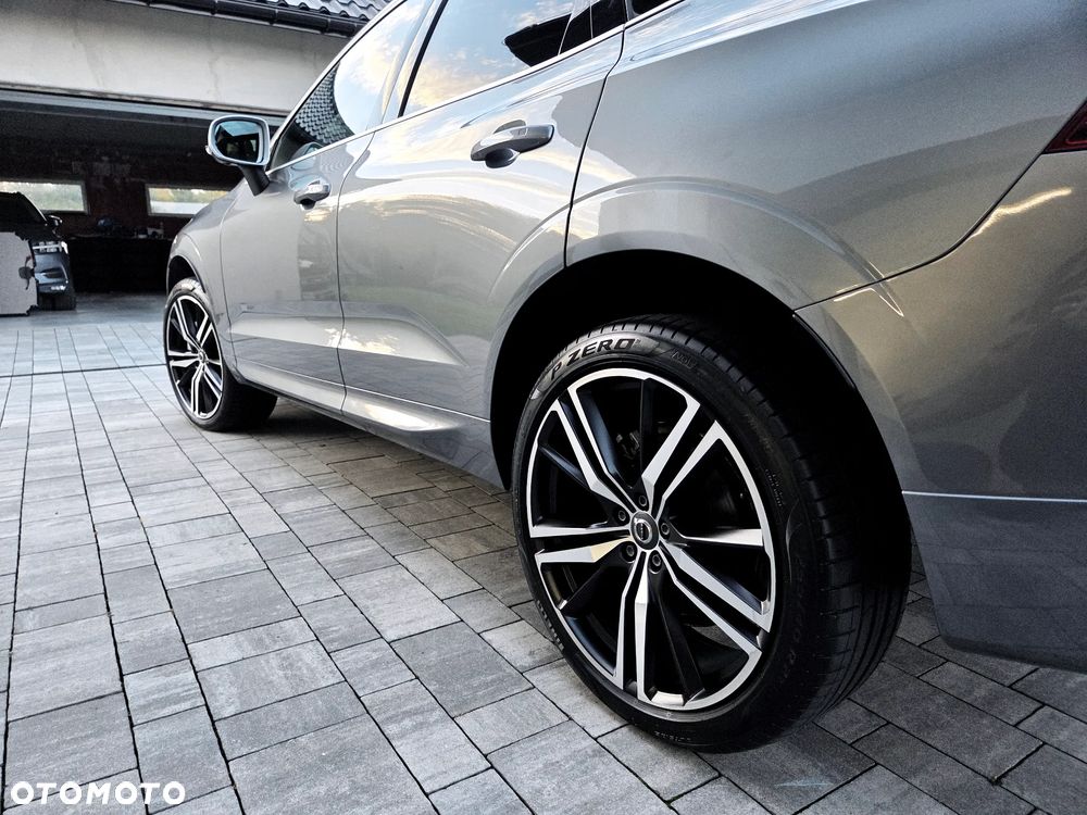 Volvo XC 60 D5 AWD R-Design - 18