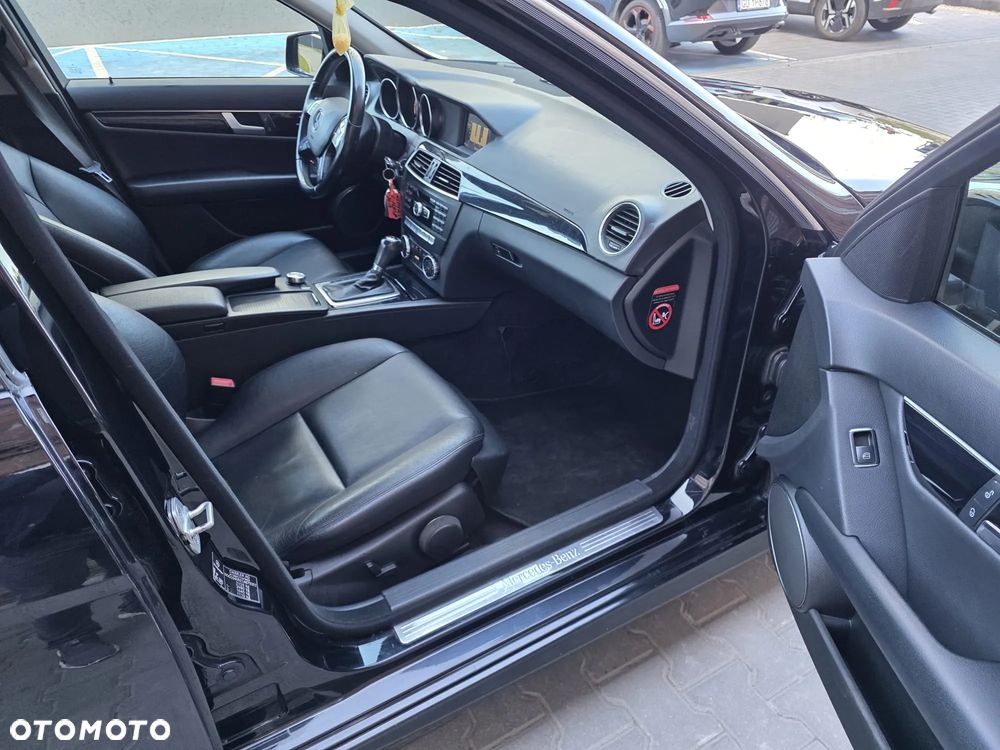 Mercedes-Benz Klasa C 220 (BlueTEC) d 7G-TRONIC - 12