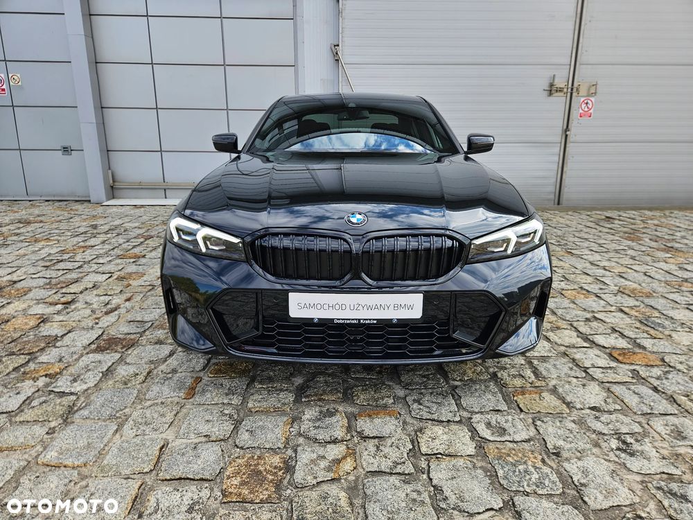 BMW Seria 3 330i xDrive M Sport sport - 24