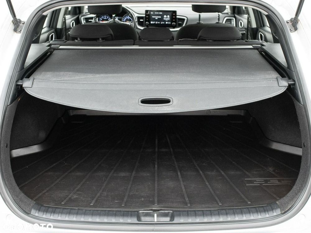 Kia Ceed - 23