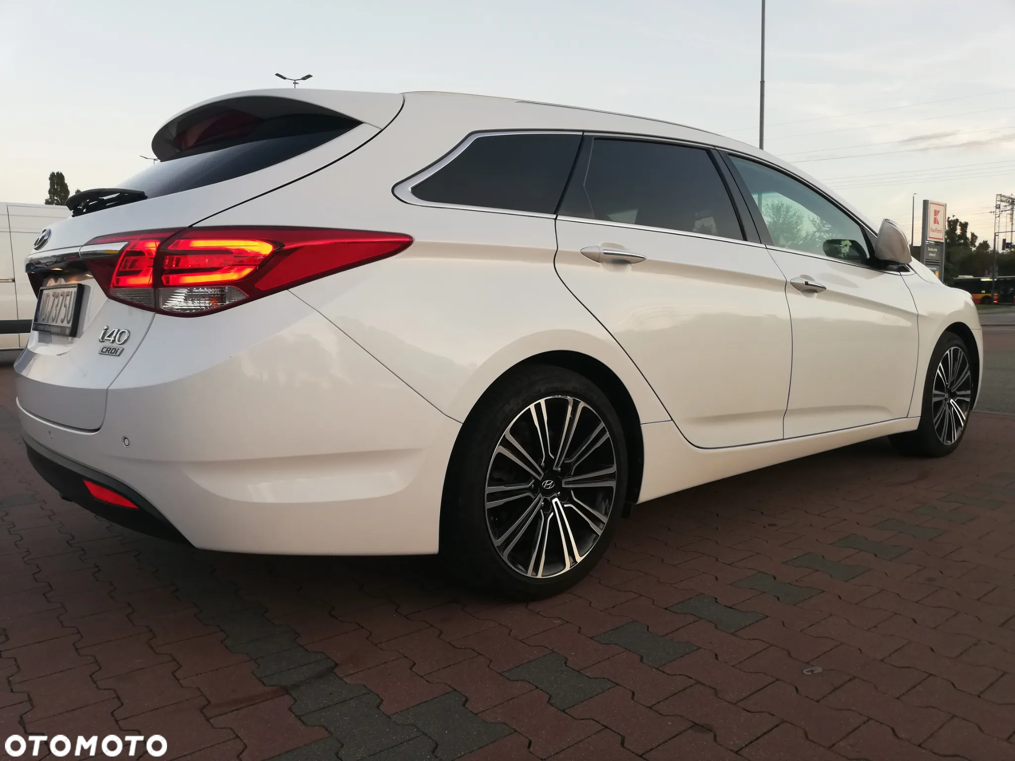Hyundai i40 Kombi 1.7 CRDi Premium - 12
