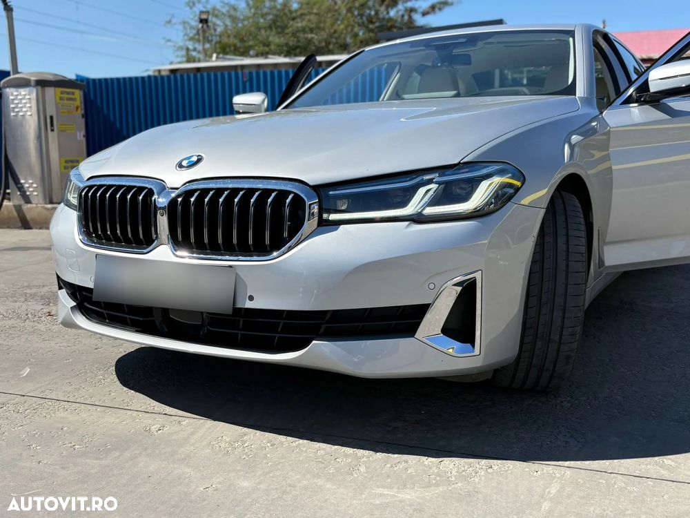 BMW Seria 5 540d xDrive AT MHEV - 2