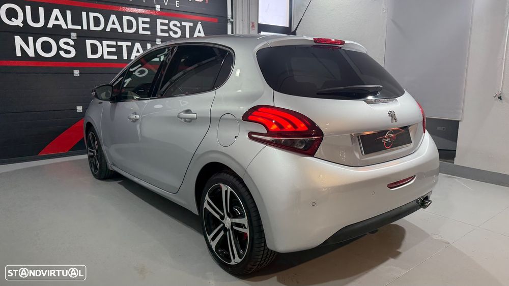 Peugeot 208 1.2 PureTech GT Line - 9