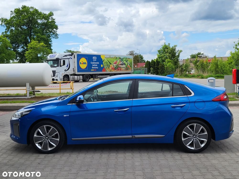 Hyundai IONIQ Hybrid Platinum - 12