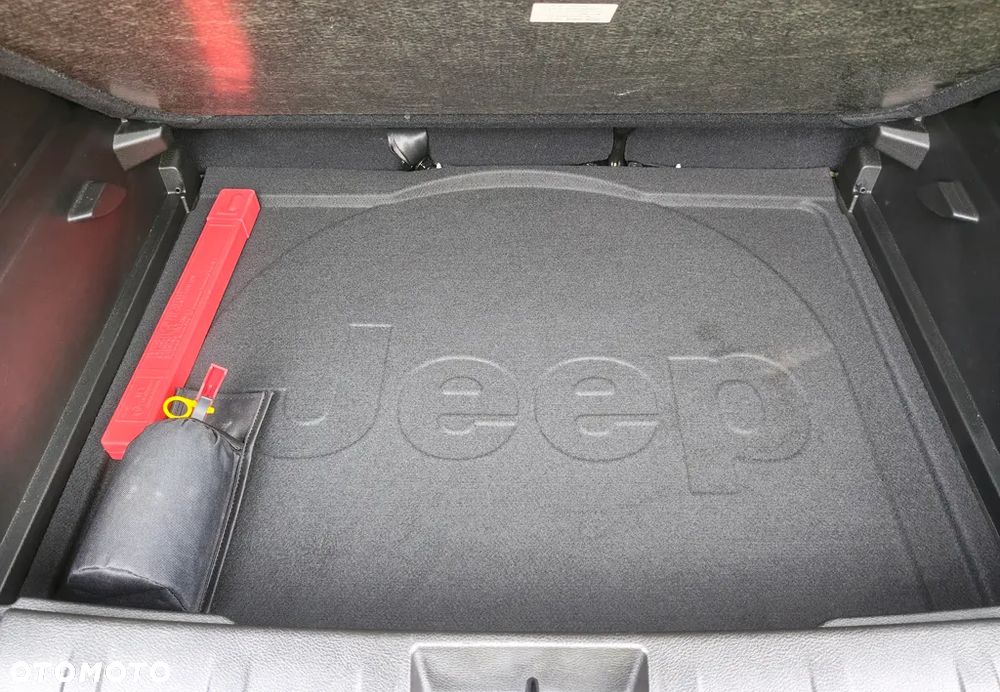 Jeep Renegade 1.5 T4 mHEV Upland FWD S&S DCT - 21