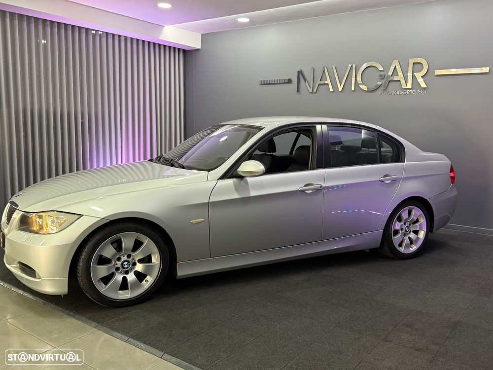 BMW 320 dA Exclusive - 6