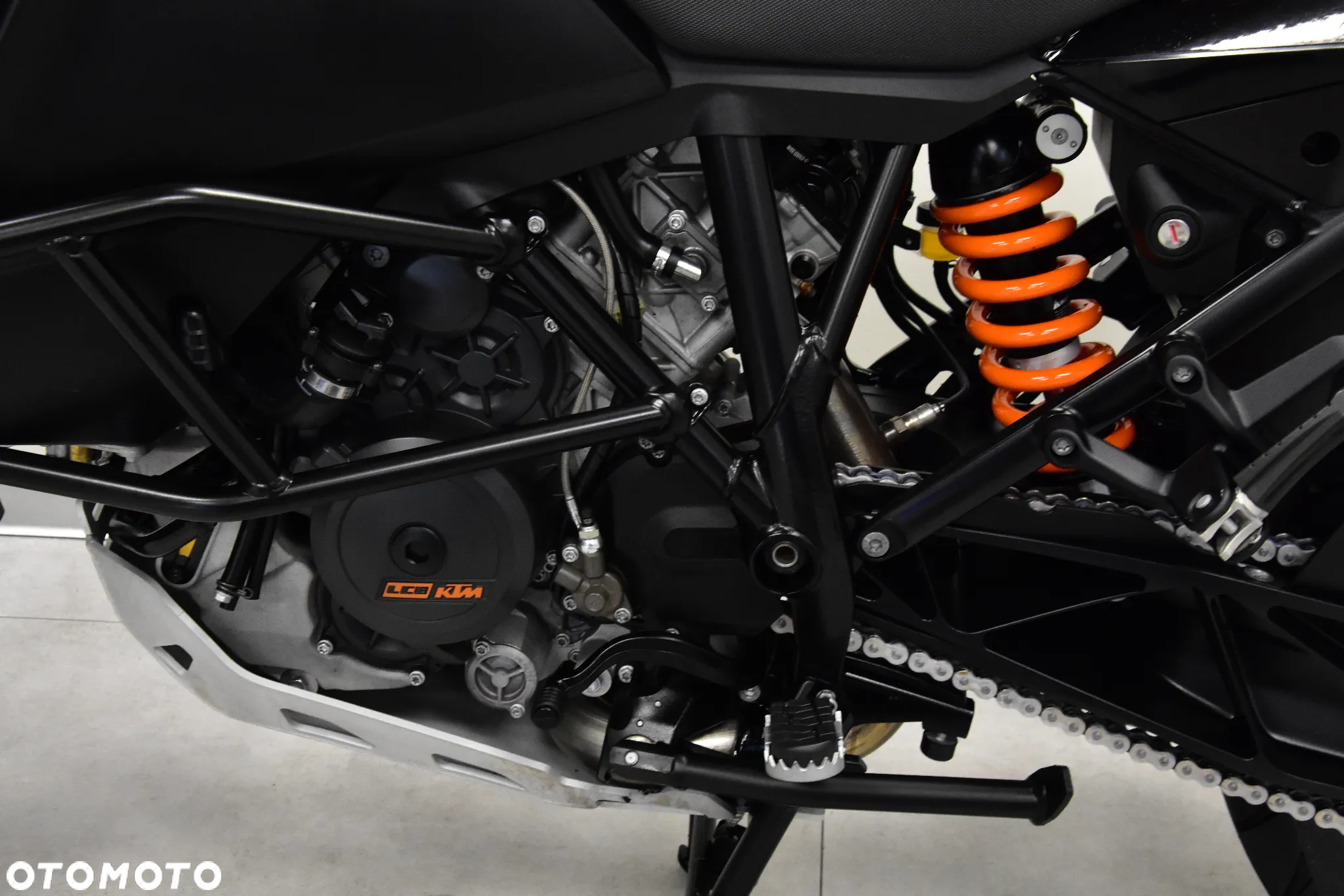 KTM Adventure - 37