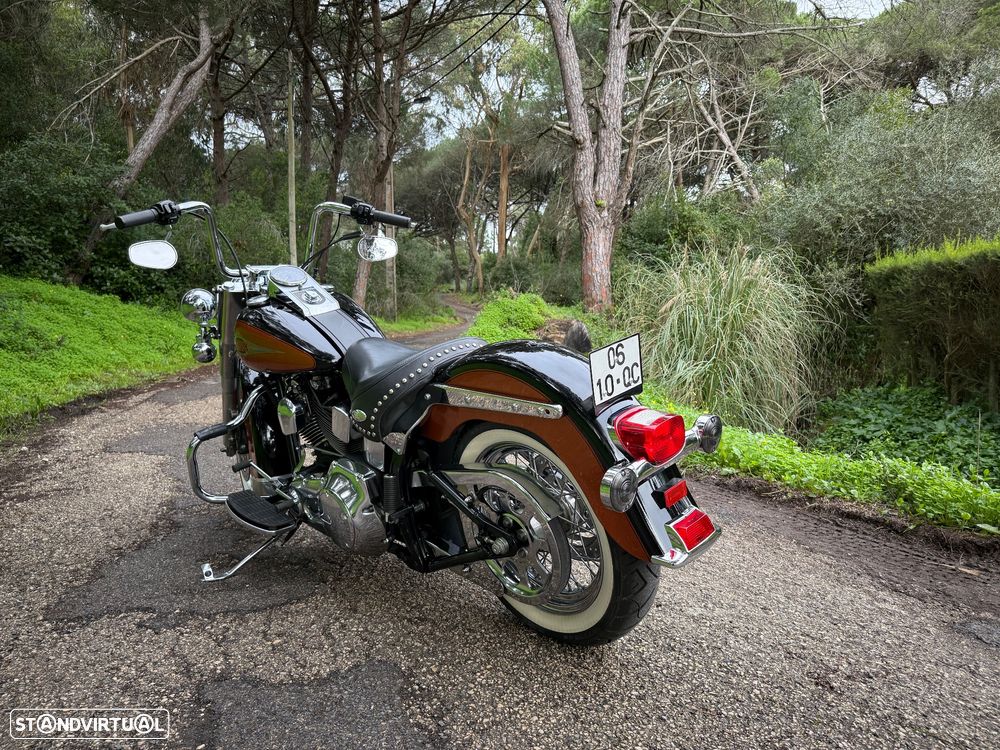 Harley-Davidson Heritage Softail - 13