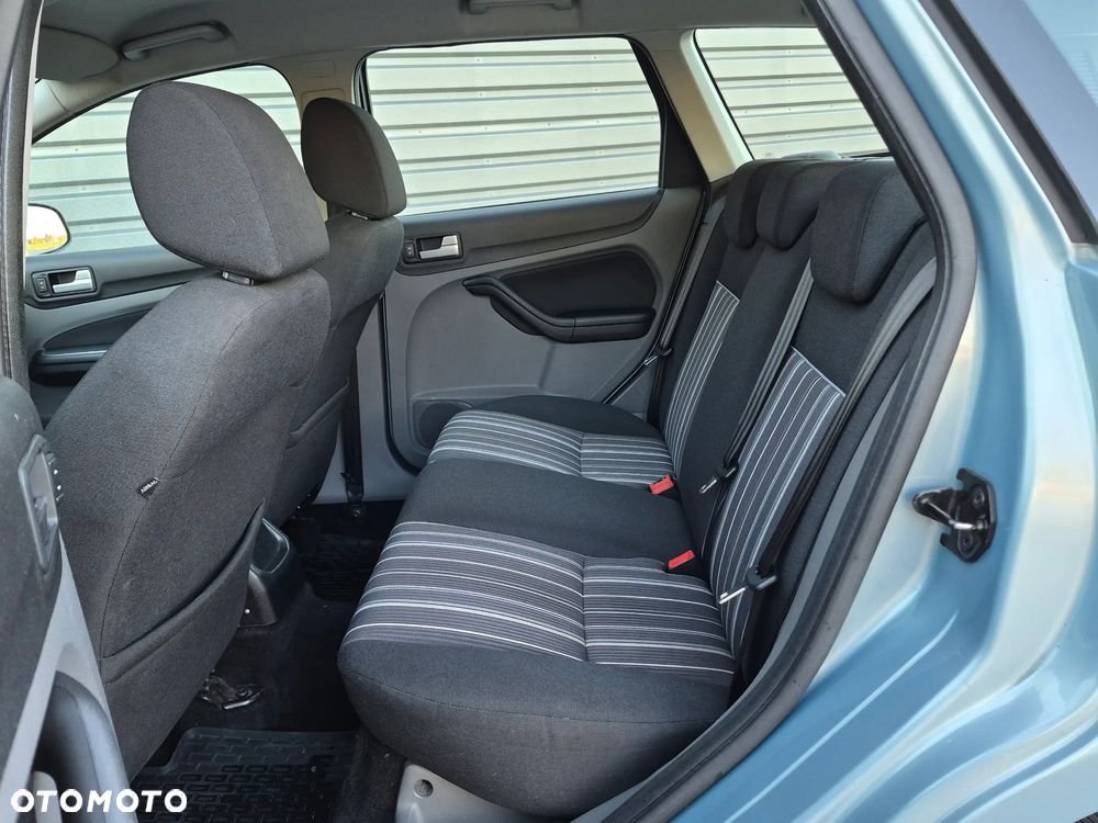 Ford Focus 1.6 X100 - 7
