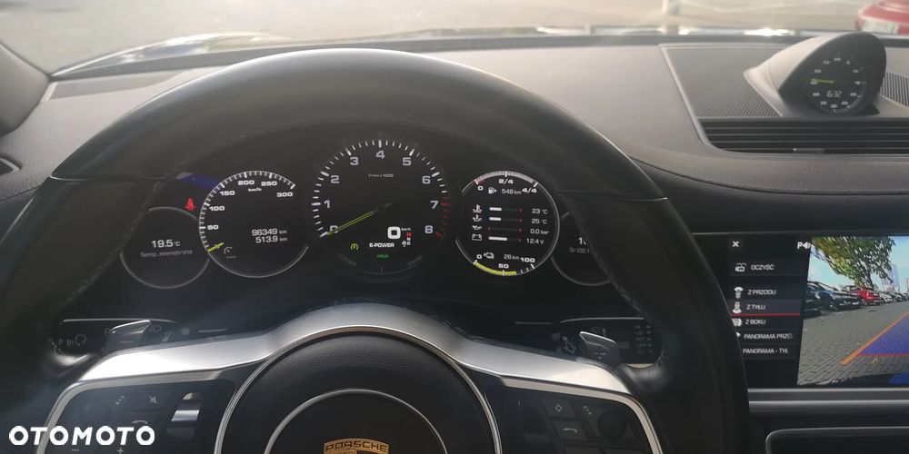Porsche Panamera 4 E-Hybrid - 14