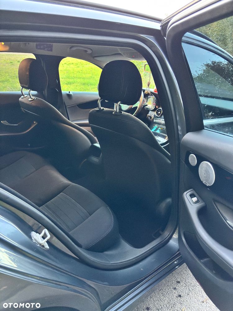 Mercedes-Benz Klasa C 220 (BlueTEC) d T 7G-TRONIC Avantgarde - 17