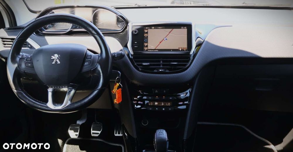 Peugeot 2008 - 13