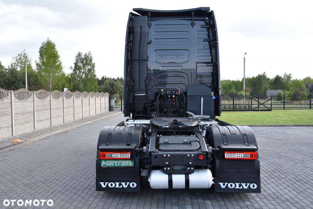 Volvo FH5 500 I-SAVE / GLOBETROTTER XL / FULL-LED / KLIMA POSTOJOWA / NAWIGACJA / KAMERY / TV / FULL OPCJA / LAKIER METALIC / ALUFELGI /SALON PL ! ! ! - 7