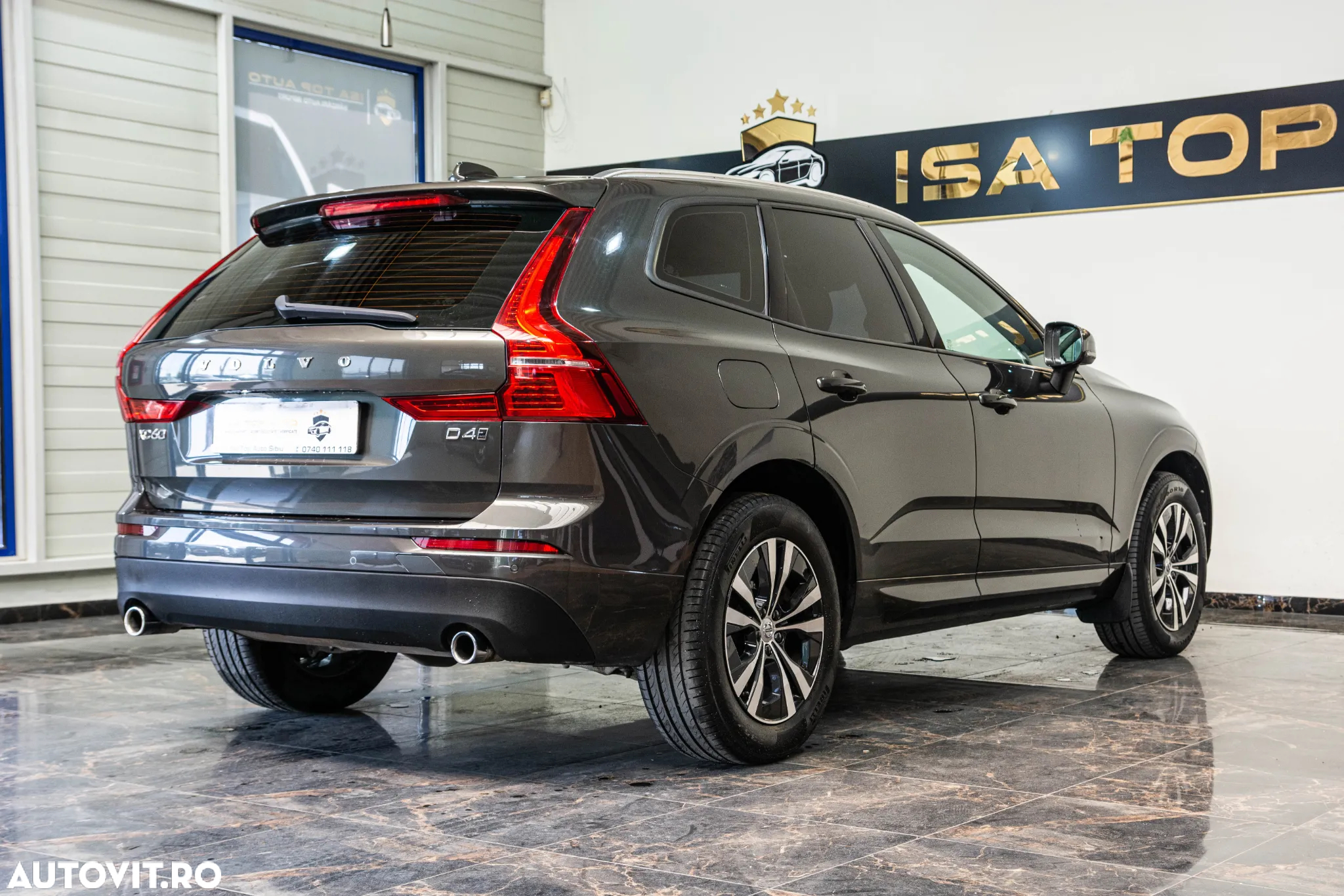 Volvo XC 60 D4 AWD Momentum - 4