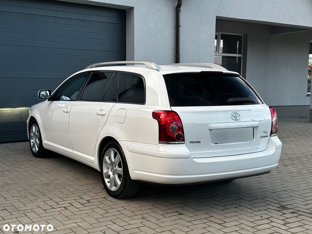 Toyota Avensis 2.0 VVT-i Prestige Premium - 4