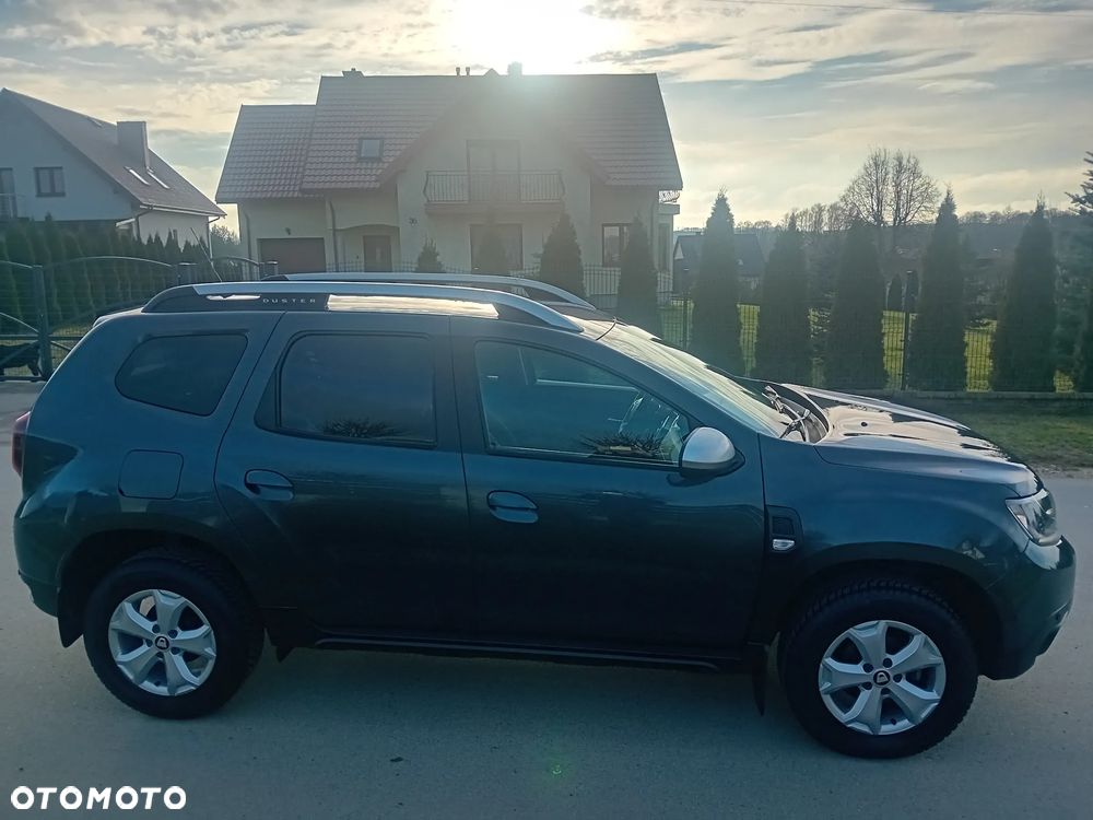 Dacia Duster 1.6 SCe Prestige - 4