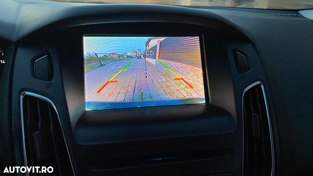 Ford Focus 1.5 Ecoboost Titanium - 14