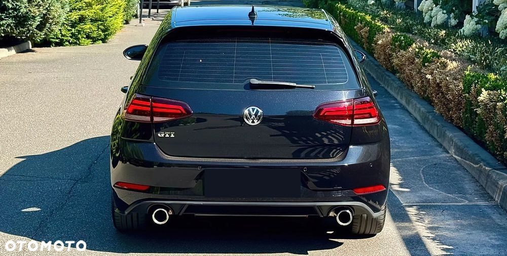 Volkswagen Golf GTI BlueMotion Technology DSG - 4