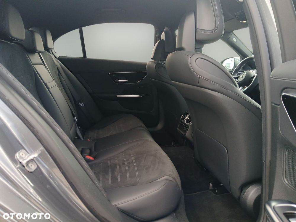 Mercedes-Benz Klasa C 220 d 9G-TRONIC 4Matic AMG Line Advanced - 15
