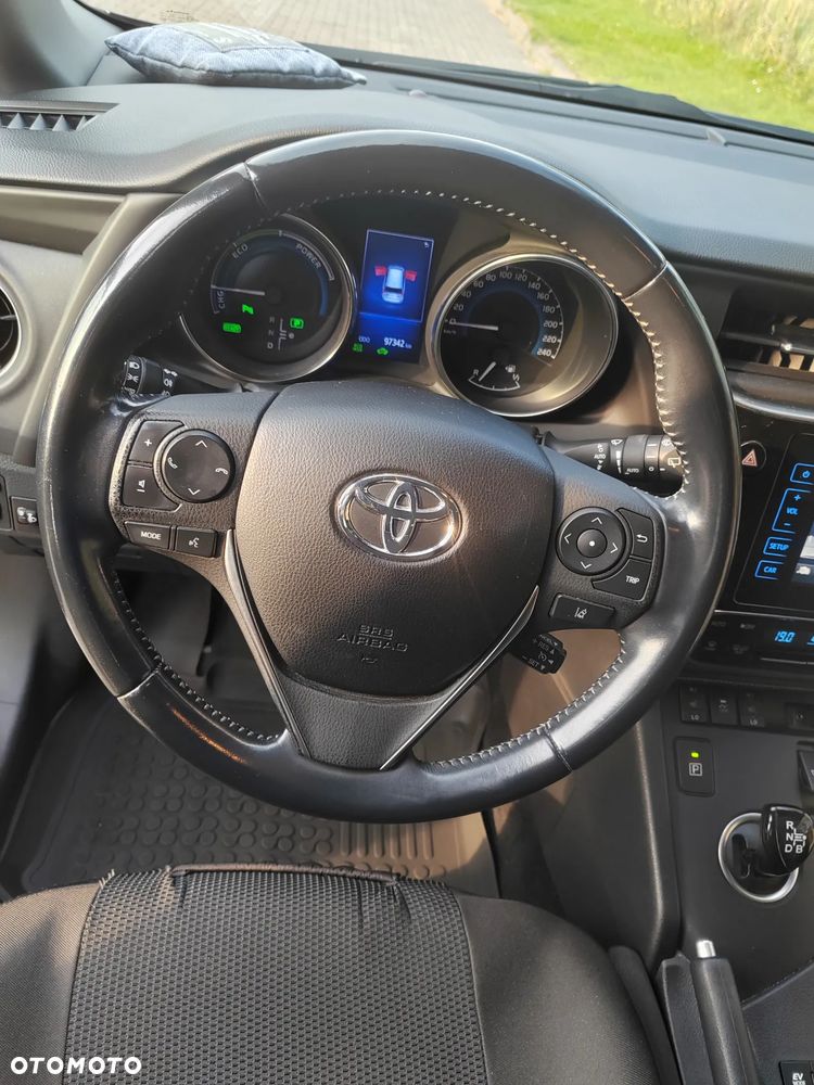 Toyota Auris 2018 photo 3