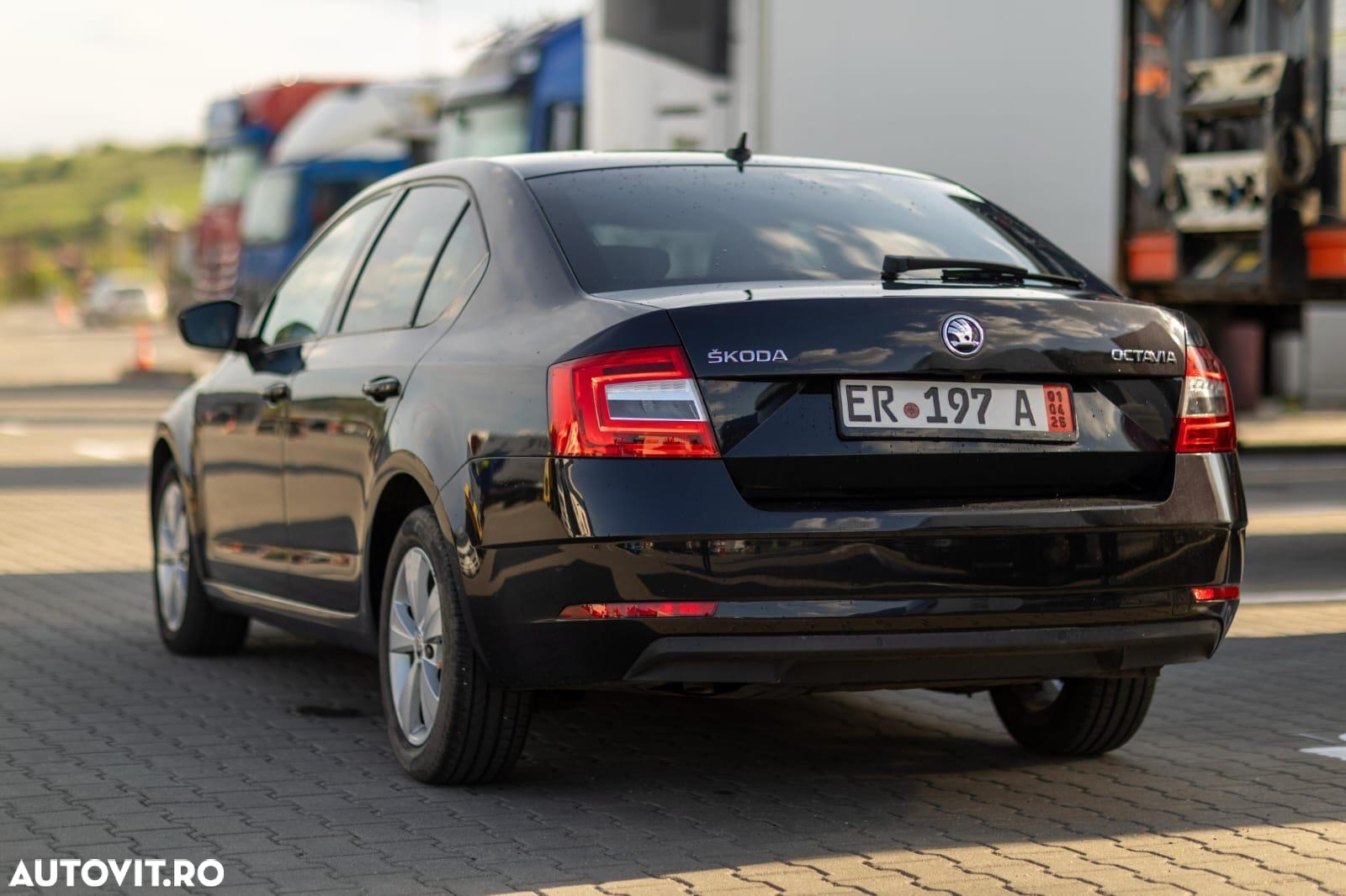 Skoda Octavia 1.6 TDI DSG Ambition - 4