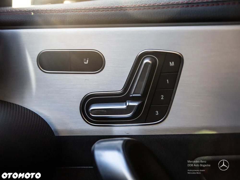 Mercedes-Benz CLA 200 d 4-Matic AMG Line 8G-DCT - 13