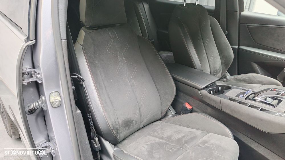 DS DS7 Crossback - 13