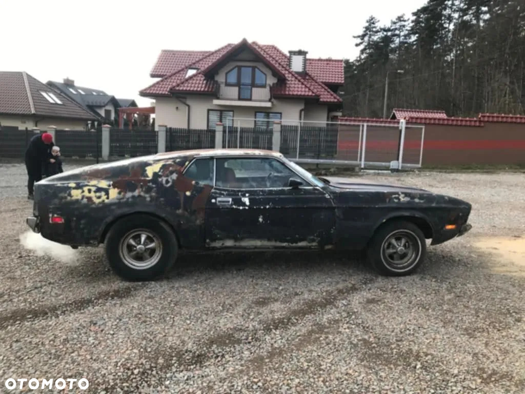Ford Mustang - 7