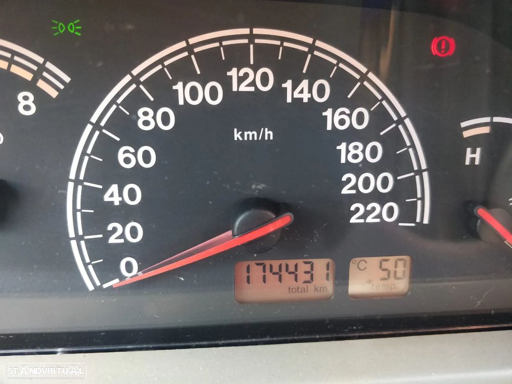 Fiat Palio Weekend 16V - 3