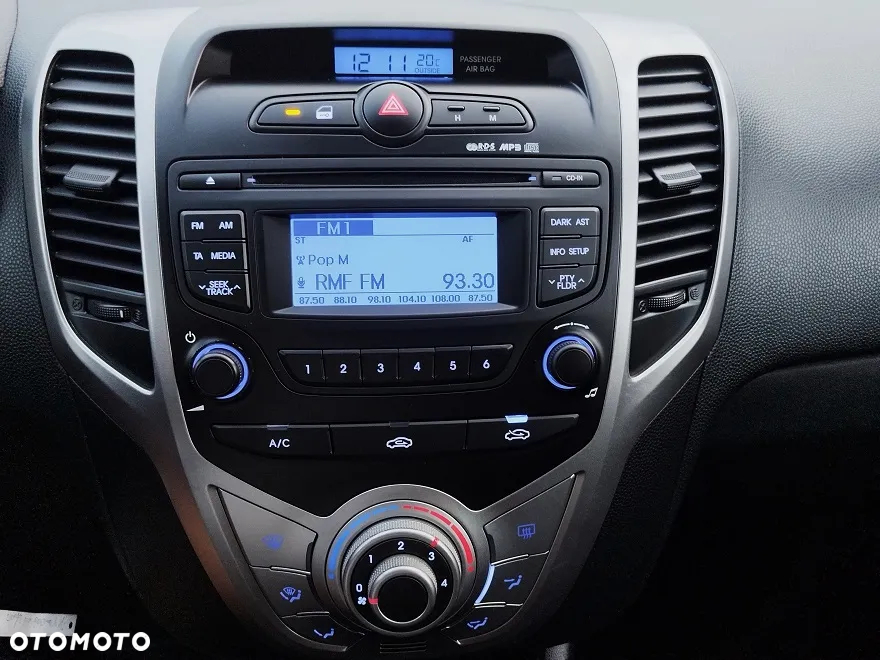 Hyundai ix20 1.4 blue Comfort - 21