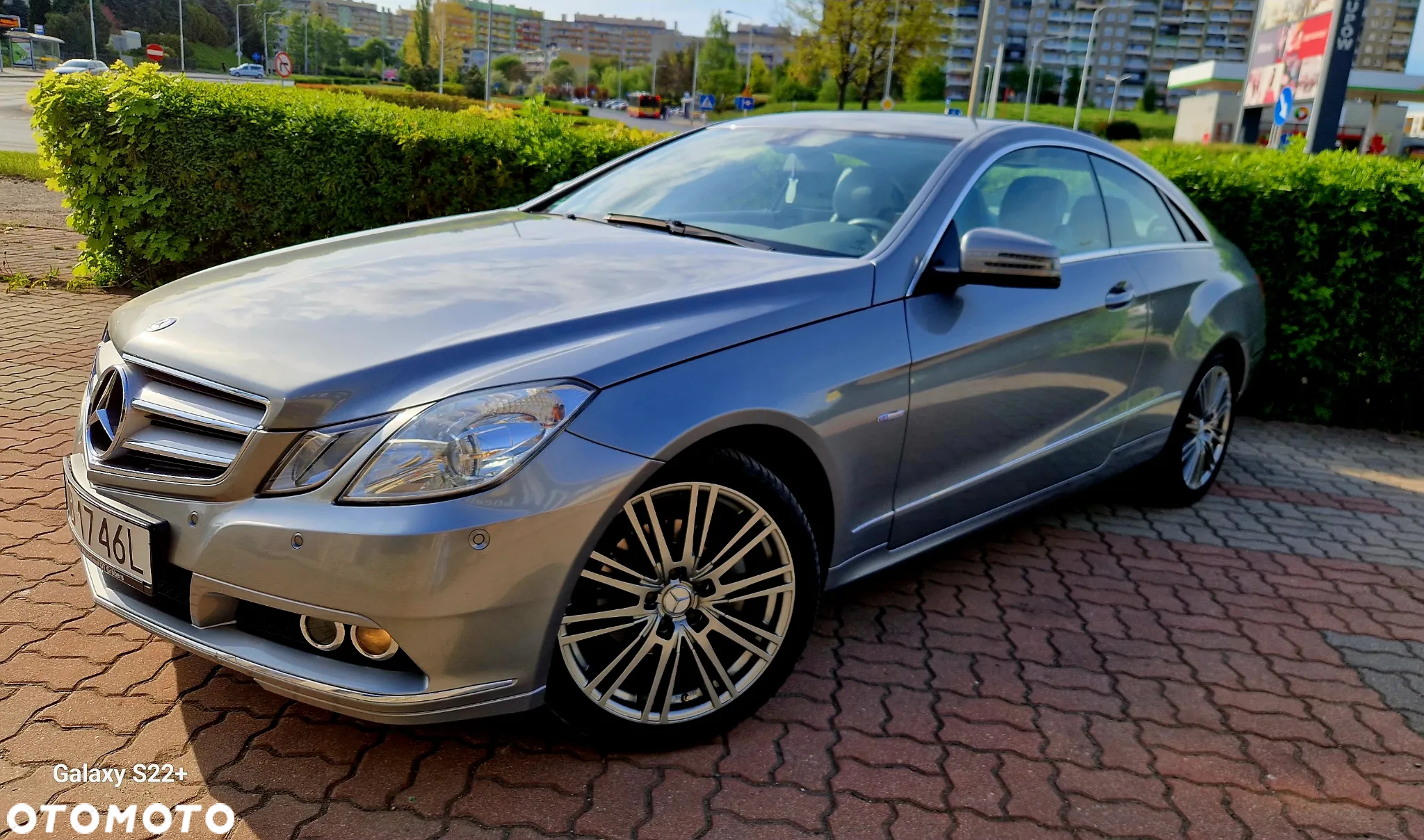 Mercedes-Benz Klasa E 200 Coupe BlueEFFICIENCY 7G-TRONIC Avantgarde - 2